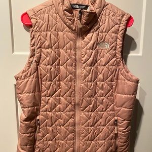 Women’s Northface Vest